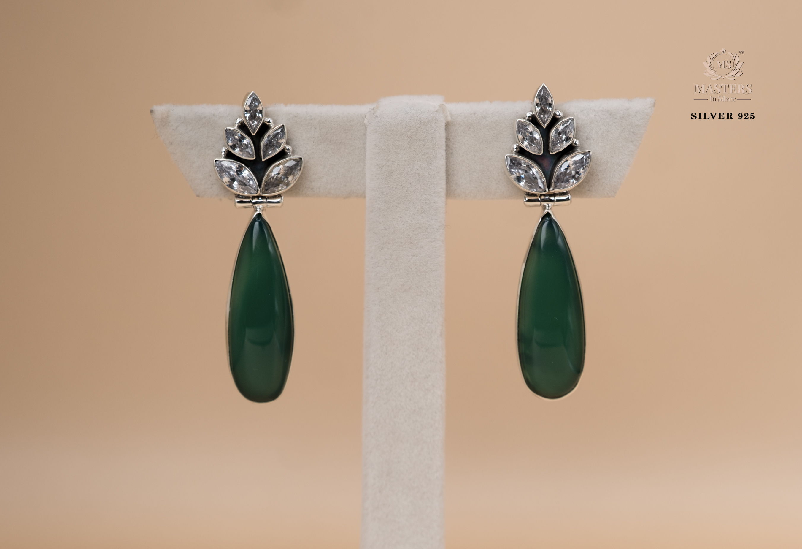 Women's accessories